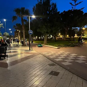 Apartamento Luxury 190m2 Amplio Moderno Con Terraza En La Azotea De 50m2 Junto A La Playa, En El Centro De Torre Del Mar, Malaga, Modern Large With 50m2 Roof Terrace By The Beach, Right In The Center Of Torre Del Mar, Malaga, Torre Del Mar